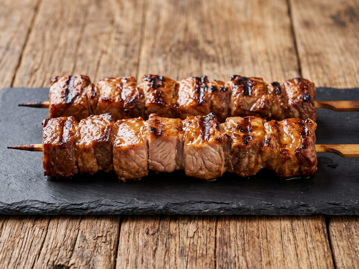Brochette de cerdo vom Grill