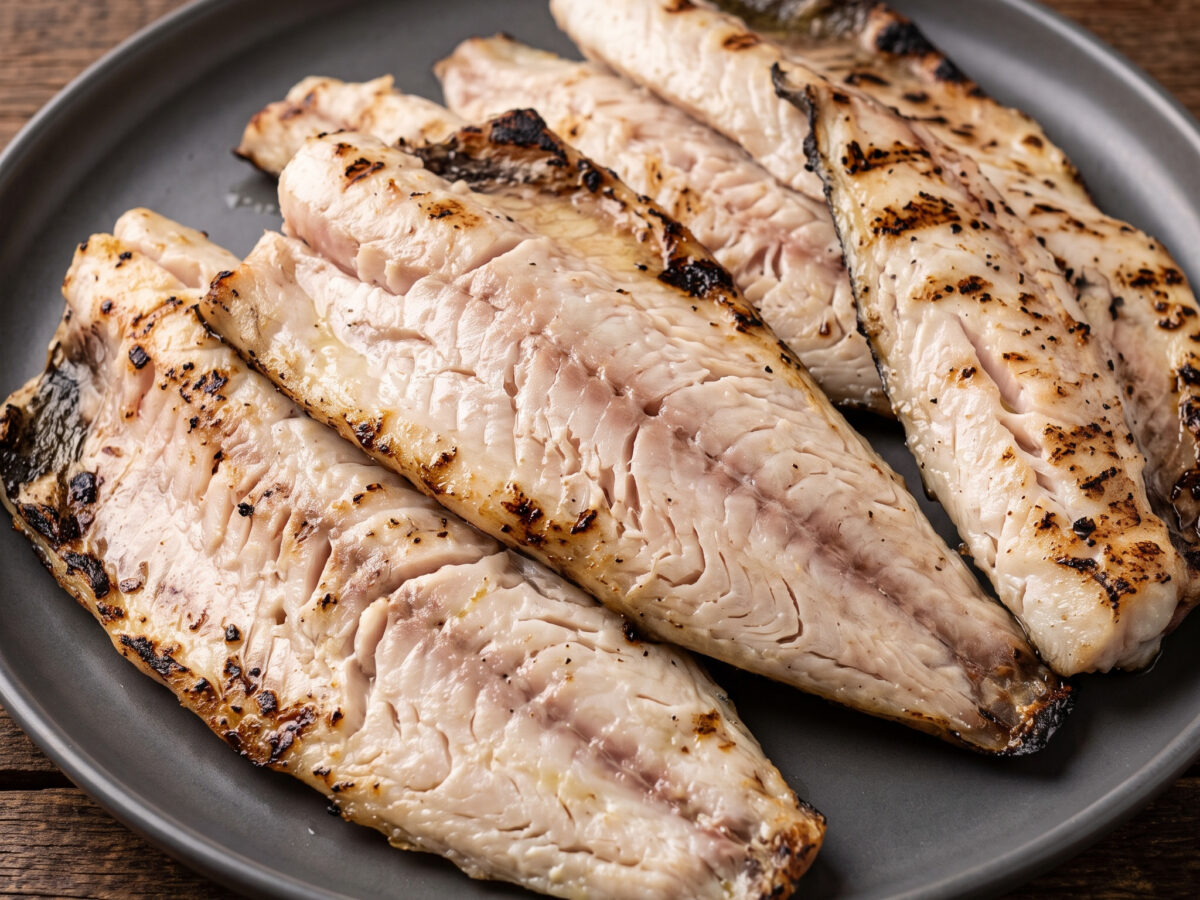 Charcoal Mullet: Streifenbarbe vom Holzkohlegrill