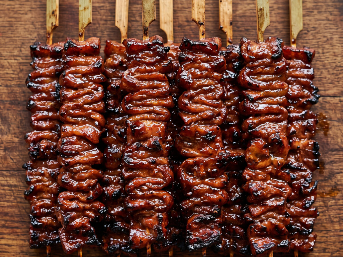 Filipino Pork Barbecue am Bambusspieß
