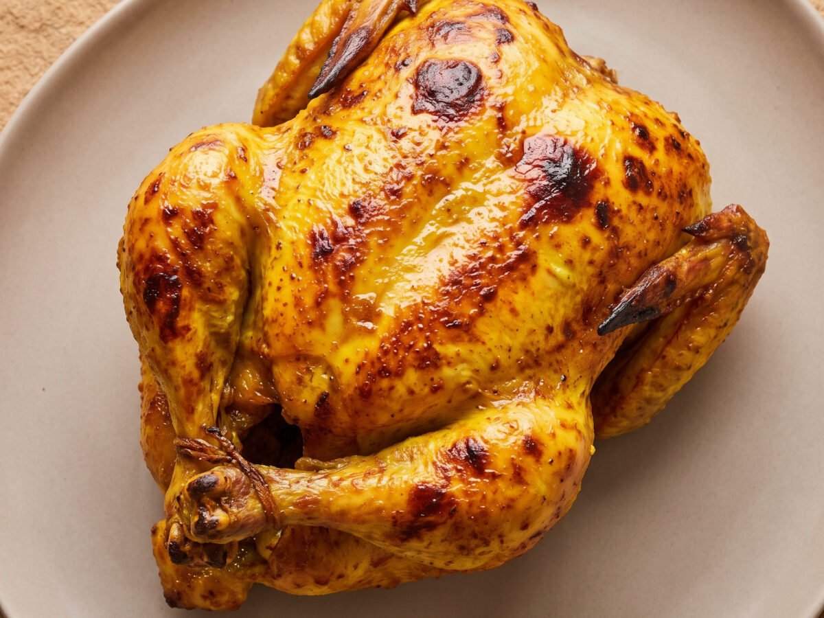 Iranisches Ganzhähnchen mit Safranmarinade