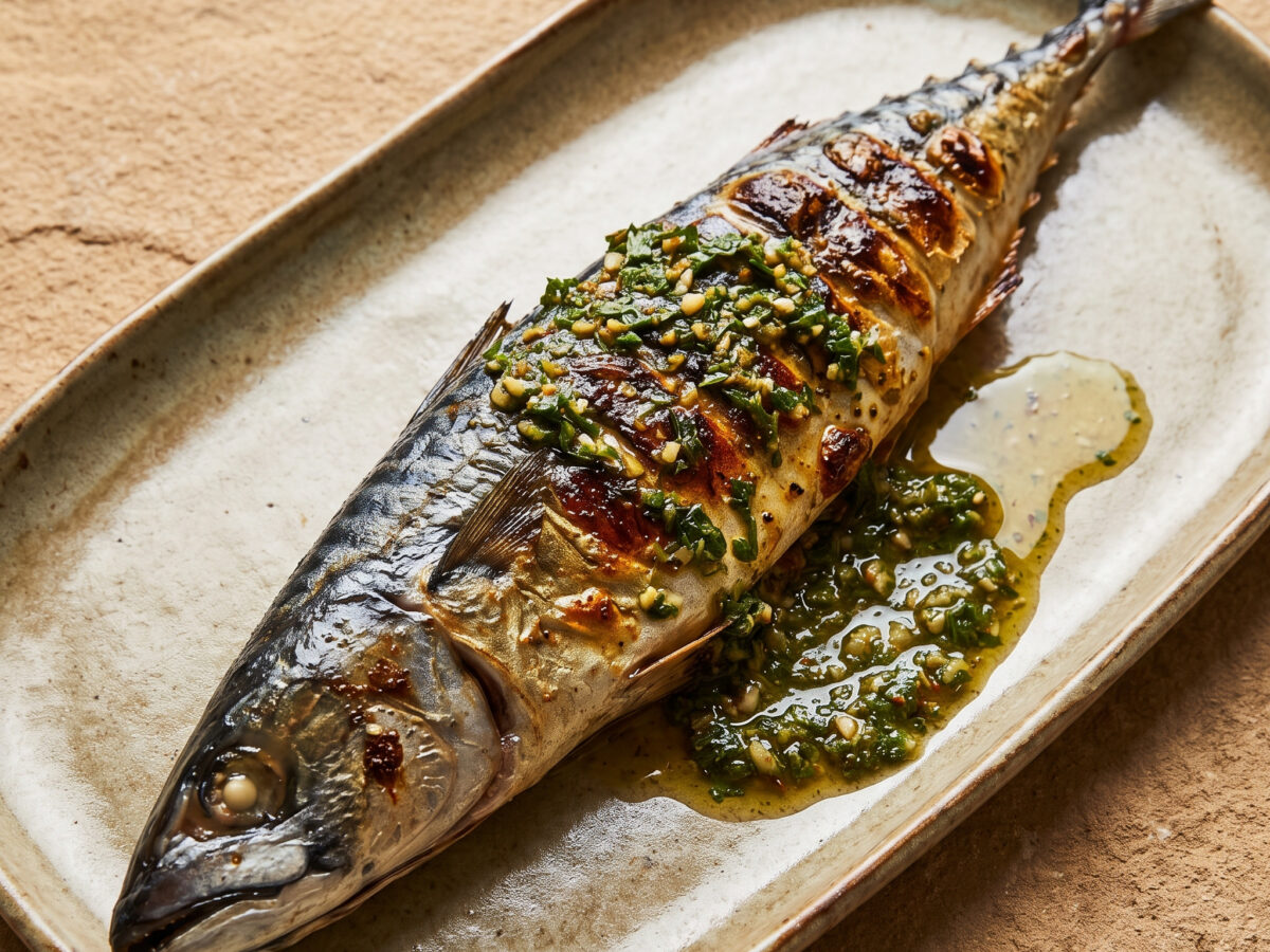 Marokkanische Makrele mit Chermoula vom Grill