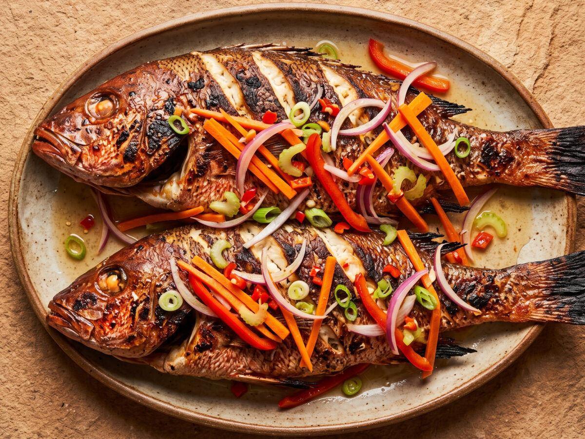 Gegrillter Red Snapper mit Escovitch-Dressing