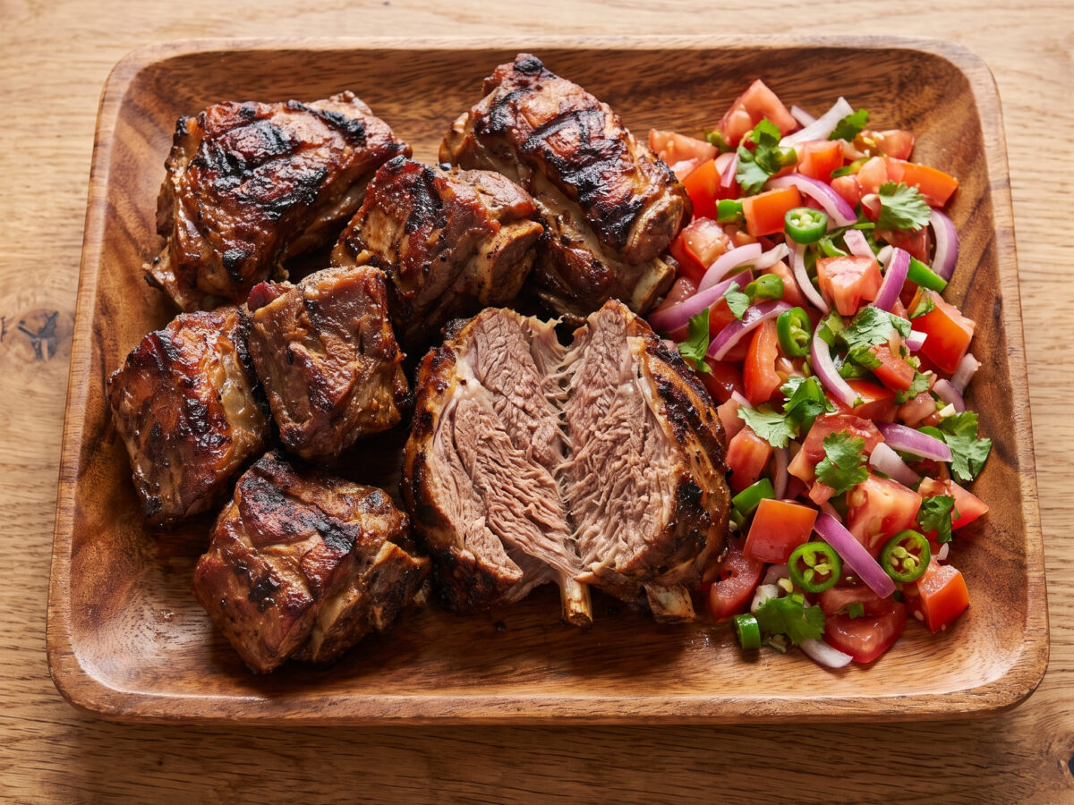 Nyama choma aus Ziegenschulterstücken
