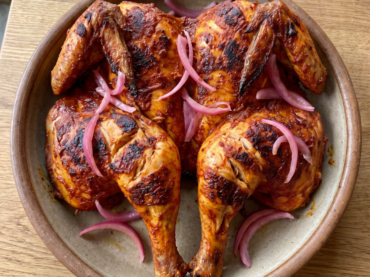 Pollo en Achiote vom Holzkohlegrill