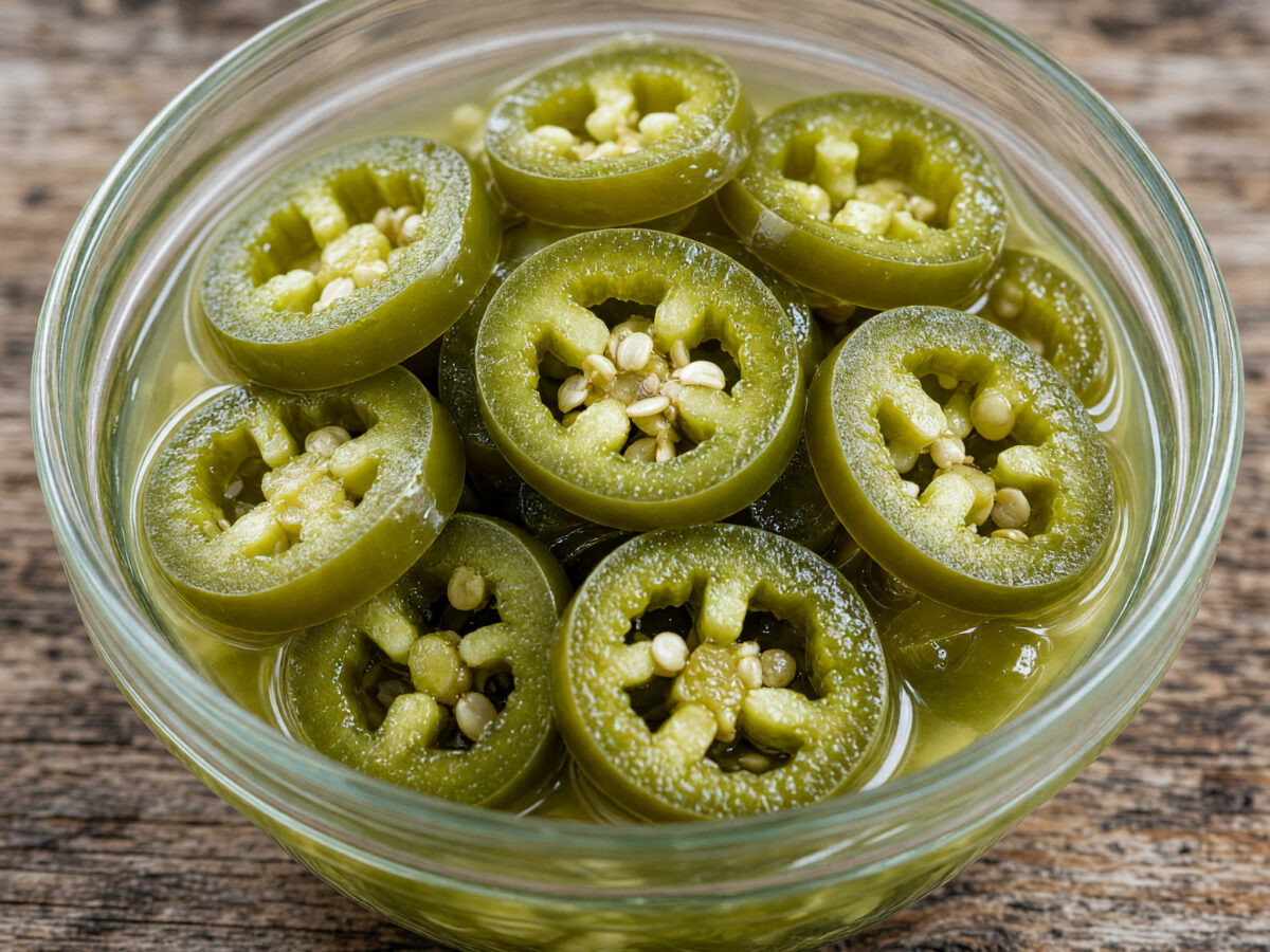 Schnell eingelegte Jalapeños