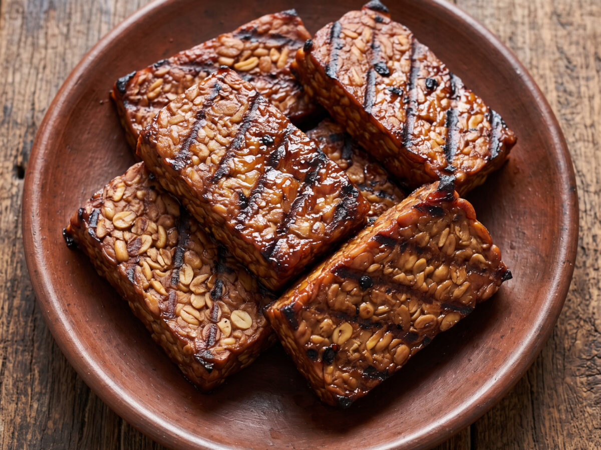 Tempe Bacem Bakar vom Grill