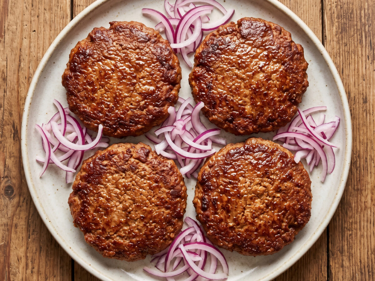 Tofu-Pljeskavica nach bosnischem Vorbild
